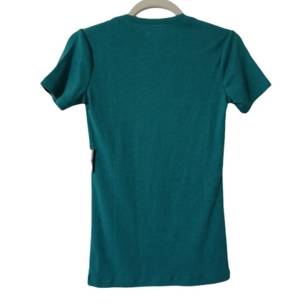 Eddie Bauer V-Neck Tee